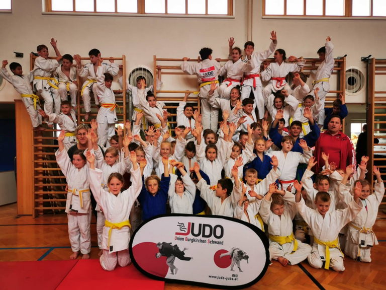 Erfolgreiche Teilnahme der Judo Union Burgkirchen/Schwand beim Innviertler-Cup mit zahlreichen Siegen in den verschiedenen Altersklassen.