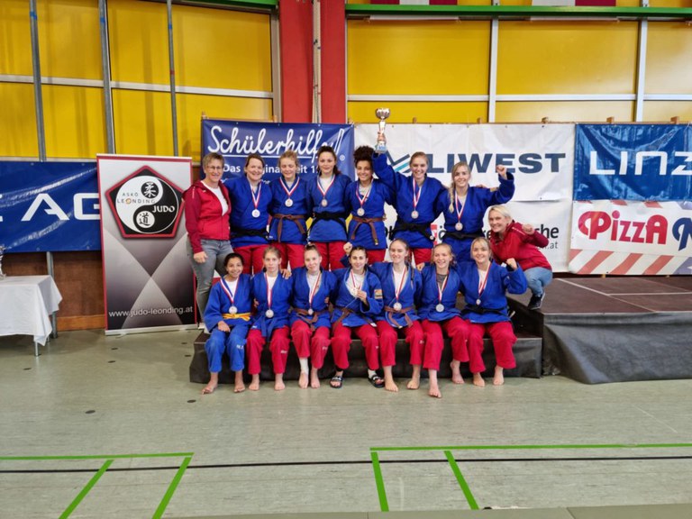 Erfolgreiche Kämpfe zum Nationalfeiertag: Landesliga B-Titel für die Herren und VIZE-Meistertitel der Damen in der Landesliga A. 🏆🥋 #Judo #Erfolg #JUBS