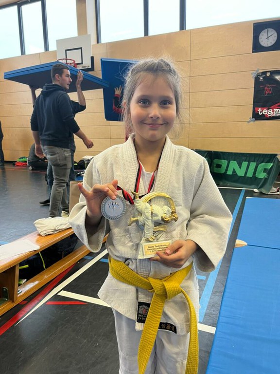 Erfolgreiche Wettkämpfe in Teisendorf: Unsere Judoka erkämpfen Medaillen und Technikerpreis. Coaches sind voll des Lobes! 🥇🥈🥉🏆 #JudoUnionBurgkirchenSchwand