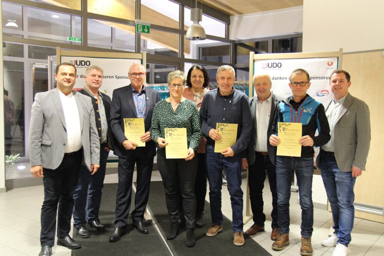 Ehrungen und Dank an verdiente Mitglieder bei unserer Jahresabschlussfeier! Erfahre mehr über die Ausgezeichneten und ihre Verdienste für unseren Judoverein.