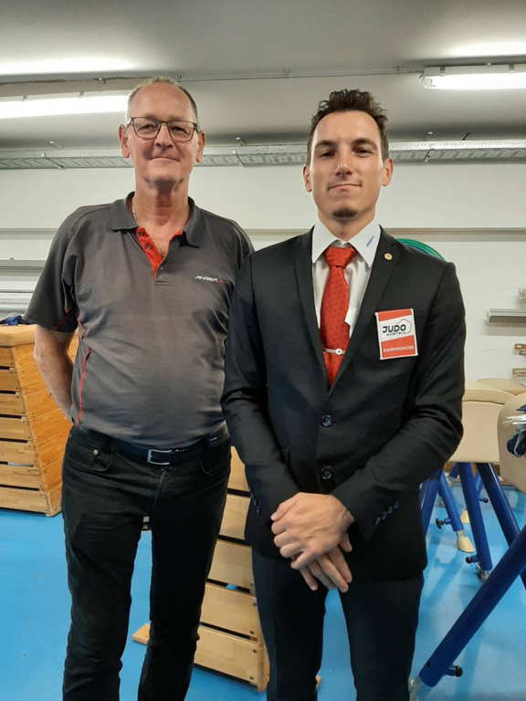 Herzlichen Glückwunsch an Julian Weibold zur bestandenen Prüfung zum Bundeskampfrichter! 🥋🎉 #Judo #Kampfrichter #Erfolg